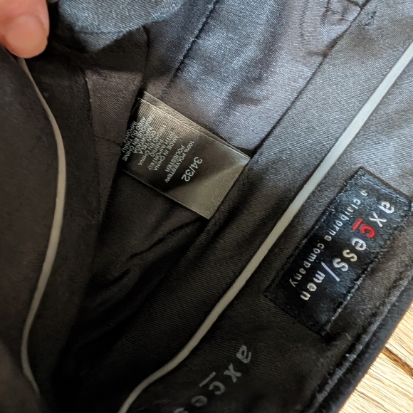 NWT Men's Axcess Black Dress Pants with Classic Pleats and Straight Leg Sz 34x32 - Picture 3 of 4